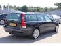 Volvo V70 2.4 Comfort Line | Leder | Cruise control | Climate control | Trekhaak | Dakrails