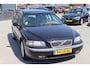 Volvo V70 2.4 Comfort Line | Leder | Cruise control | Climate control | Trekhaak | Dakrails