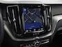 Volvo XC60 2.0 T8 Plug-in hybrid AWD Inscription Exclusive Automaat (PANORAMADAK, MEMORY SEAT, APPLE CARPLAY, LM VELGEN, STOELVERWARMING, NIEUWE APK, NIEUWSTAAT)