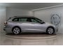 Volkswagen Golf Variant 1.0 eTSI Life 111PK | Sfeer | Carplay | Dodehoek&ACC | Stoel&Stuurverw. | Garantie