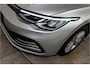 Volkswagen Golf Variant 1.0 eTSI Life 111PK | Sfeer | Carplay | Dodehoek&ACC | Stoel&Stuurverw. | Garantie