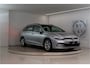 Volkswagen Golf Variant 1.0 eTSI Life 111PK | Sfeer | Carplay | Dodehoek&ACC | Stoel&Stuurverw. | Garantie