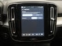 Volvo XC40 2.0 B3 Core - RIJKLAARPRIJS - All Seasonbanden - Achteruitrijcamera - Stoel- en Stuurverwarming!