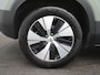 Volvo XC40 2.0 B3 Core - RIJKLAARPRIJS - All Seasonbanden - Achteruitrijcamera - Stoel- en Stuurverwarming!