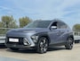 Hyundai Kona 1.6 GDI HEV Premium Sky SALE Full Hybride Automaat met Panorama schuifdak, Navigatie, Lederen bekleding en Climate Control Uit voorraad leverbaar