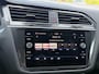 Volkswagen Tiguan Allspace 1.5 TSI Highline 7p. 150 PK| Origineel Nederlands | Dealeronderhouden | 7 Zitplaatsen | Trekhaak | Navigatie | Stoelverwarming | Achteruitrijcamera | Artvelours