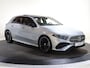Mercedes-Benz A-klasse 180 Business Solution AMG | Panoramaschuifdak | Premium plus | Head-Up | Stoelverwarming | Achteruitrijcamera | MULTIBEAM LED |