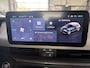 Fiat 600 600e La Prima 54 kWh Achteruitrijcamera - Airco - Apple carplay - Parkeersensoren - Navigatie - Draadloze telefoonoplader - Stoelverwarming - Voorstoelen met massagefunctie - Led verlichting - Bluetooth - Cruise control - Dodehoek detectie - Keyless start/ entry - Licht metalen velgen 18 inch - Stuur multifunctioneel
