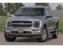 Ford F-150 PLATINUM | MASSAGE | PANO | GROOTSCHERM | COMFORT STOELEN | ADAPTIVE CRUISE | DC | DUBBELE CABINE | FACELIFT MODEL | GROOT SCHERM | 5 PERSOONS | DC | DASH CAM | MASSAGE | | De specialist in Amerikaanse pick‑ups in Nederland en Europa.