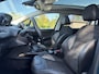 Peugeot 2008 1.2 PureTech Allure D-riem vv in 2025 l Trekhaak l 131pk l Pano l Camera l Carplay l Navi l Halfleder l Clima l Cruise l 6 Bak l 2e Eigenaar l Pdc l N.A.P l Apk tot 01-2027