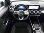 Mercedes-Benz GLB 200 AMG Line | Leder/alcantara | Stoelverwarming | Cruise control | Lane assist | Sfeerverlichting | Camera | Park assist | Trekhaak