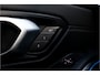 BMW 3-Serie 330e High Ex M-Sport Frozen / Glazen dak / Adaptief onderstel / Electrische stoelen /