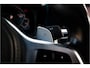 BMW 3-Serie 330e High Ex M-Sport Frozen / Glazen dak / Adaptief onderstel / Electrische stoelen /