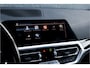 BMW 3-Serie 330e High Ex M-Sport Frozen / Glazen dak / Adaptief onderstel / Electrische stoelen /