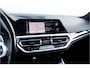 BMW 3-Serie 330e High Ex M-Sport Frozen / Glazen dak / Adaptief onderstel / Electrische stoelen /