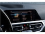 BMW 3-Serie 330e High Ex M-Sport Frozen / Glazen dak / Adaptief onderstel / Electrische stoelen /
