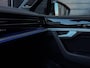 Volkswagen Touareg 3.0 TSi eHybrid 4M |All Black | Pano | 22" | Dynaudio | Topv | Memo | IQ Li. + Drive | Ambiente Verl. 30 Kleuren | Park |