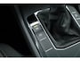 Volkswagen Tiguan 1.5 TSI Life | Rijklaar!! | Adapt. Cruise | Trekhaak | Navi | Stoel- Stuurverw. | All Season | Apple CarPlay |