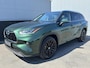 Toyota Highlander 2.5 AWD Hybrid Premium Meest luxe uitvoering! Panoramadak, trekhaak, stoelventilatie, achterbank verwarmd, 360° camera en méér!