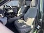 Toyota Highlander 2.5 AWD Hybrid Premium Meest luxe uitvoering! Panoramadak, trekhaak, stoelventilatie, achterbank verwarmd, 360° camera en méér!