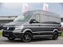 Volkswagen Crafter 35 2.0 TDI L3H3 PB Edition Camera, Adaptieve Cruise, Carplay, LED, Trekhaak, Multimedia, 140pk, Automaat, Sensoren, Uniek!