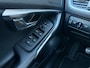 Volvo V40 2.0 T4 Business Sport | R-Design | Full LED | Stoelverwarming | BSR Uitlaat | Dealer Onderhouden