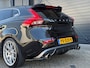 Volvo V40 2.0 T4 Business Sport | R-Design | Full LED | Stoelverwarming | BSR Uitlaat | Dealer Onderhouden