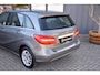 Mercedes-Benz B-klasse 180 Ambition 122pk Aut. * Leer * Xenon * Cruise * PDC V+A * Mooie auto