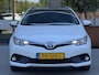 Toyota Auris Touring Sports 1.8 Hybr. Trend | Trekhaak | Panoramadak | Camera |