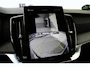 Volvo XC90 2.0 T8 Plug-in hybrid AWD Ultra Dark Exec. Ed. | Long Range | Volvo Car UX | Digital Service Pack 48 maanden | Driver Awareness | Driver Assistance | Volvo Guard Alarm | Visual Park Assist | Matrix Led koplampen | Nappa leder | Massagestoelen voor | Stoelventilatie voor | Elektrisch bedienbaar glazen panoramisch schuif-/kanteldak | Volvo on Call | Elektrisch bedienbare achterklep | Highend Audio by Bowers & Wilkins | 22" 7-Dubbel Spaaks Black Diamond Cut velgen | Grafisch Headup Display | Luchtvering | Verwarmbaar stuurwiel | Google Maps navigatie | Google Assistant | Nubuck hemelbekleding | Verwarmbare voorstoelen | Verwarmbare achterbank op buitenste zitplaatsen | Getinte ramen achter | Draadloze telefoonoplader | Zonneschermen achter