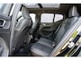 Volvo EX40 Single Motor Extended Range Ultra Black Edition | Europa Edition | Google | Long Range | Harman Kardon Audio | 20" Lichtmetalen Velgen | Panoramadak | Getint Glas | Elektrische Stoelverstelling | Nubuck Bekleding | Adaptive Cruise Control | Dodehoekdetectie | 360 Camera | Zitverlenging | Elek. Achterklep | Keyless
