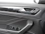 Volkswagen T-Roc 1.5 TSI 150pk DSG R-Line Navigatie Apple Carplay/Android Auto Parkeersensoren Camera Adaptive Cruise Control Dab Digitale Cockpit