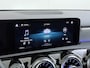 Mercedes-Benz A-klasse 200 164PK Automaat AMG Business Sol. Panoramadak Trekhaak Adap.Cruise Camera Navi Elek.Stoelen+Memory+Verwarmd Apple Carplay Android Auto Rijassistentiepakket Business Plus-pakket Pdc Privacy Glas DAB Bluetooth Lmv Isofix Apps 1.600KG Trekgewicht Origineel Nederlandse Auto