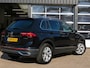 Volkswagen Tiguan 1.4 TSI 245pk eHybrid Elegance / Head Up / Trekhaak / IQ Light / Stoel + stuurverw. / Camera / BOVAG garantie