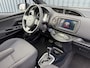 Toyota Yaris 1.5 Hybrid Bi-Tone Plus | Pano dak | PDC Achter | 10 jr GARANTIE | Rijklaar!!