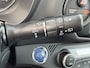 Toyota Yaris 1.5 Hybrid Bi-Tone Plus | Pano dak | PDC Achter | 10 jr GARANTIE | Rijklaar!!
