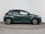 Toyota Yaris 1.5 Hybrid 115 Dynamic | Dodehoek detectie | Parkeersensoren voor/achter | Stoel-/stuurverwarming | Apple Carplay / Android Auto | Keyless | Adaptive Cruise | Clima | Camera | LED | 16 inch