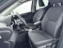 Toyota Yaris 1.5 Hybrid 115 Dynamic | Dodehoek detectie | Parkeersensoren voor/achter | Stoel-/stuurverwarming | Apple Carplay / Android Auto | Keyless | Adaptive Cruise | Clima | Camera | LED | 16 inch