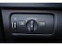 Volvo V40 T3 Polar Plus Sport - Panoramadak - Harman/Kardon audio - Parkeercamera achter - Verwarmde voorstoelen - Parkeersensoren voor & achter - Schakelpaddles aan stuur - Volvo On Call - Cruise Control - Navigatie - Standkachel - Extra getint glas - 17' LMV