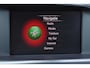Volvo V40 T3 Polar Plus Sport - Panoramadak - Harman/Kardon audio - Parkeercamera achter - Verwarmde voorstoelen - Parkeersensoren voor & achter - Schakelpaddles aan stuur - Volvo On Call - Cruise Control - Navigatie - Standkachel - Extra getint glas - 17' LMV