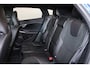 Volvo V40 T3 Polar Plus Sport - Panoramadak - Harman/Kardon audio - Parkeercamera achter - Verwarmde voorstoelen - Parkeersensoren voor & achter - Schakelpaddles aan stuur - Volvo On Call - Cruise Control - Navigatie - Standkachel - Extra getint glas - 17' LMV
