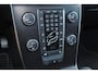 Volvo V40 T3 Polar Plus Sport - Panoramadak - Harman/Kardon audio - Parkeercamera achter - Verwarmde voorstoelen - Parkeersensoren voor & achter - Schakelpaddles aan stuur - Volvo On Call - Cruise Control - Navigatie - Standkachel - Extra getint glas - 17' LMV