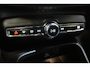 Volvo XC40 T5 262PK [Plug-In] Plus Dark | Trekhaak | BLIS | Adaptieve Cruise | Nubuck |