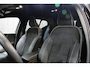 Volvo XC40 T5 262PK [Plug-In] Plus Dark | Trekhaak | BLIS | Adaptieve Cruise | Nubuck |
