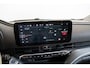 Fiat 500e La Prima 42 kWh | SOH 93,5% | Panoramadak | Camera | Stoelverwarming | Navigatie | Keyless | 17 Inch Lichtmetalen velgen |