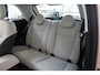 Fiat 500e La Prima 42 kWh | SOH 93,5% | Panoramadak | Camera | Stoelverwarming | Navigatie | Keyless | 17 Inch Lichtmetalen velgen |