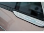 Fiat 500e La Prima 42 kWh | SOH 93,5% | Panoramadak | Camera | Stoelverwarming | Navigatie | Keyless | 17 Inch Lichtmetalen velgen |