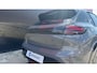 Peugeot 208 GT | Elektrische parkeerrem | Extra getinte achterste zijruiten en achterruit | Extra getinte achterste zijruiten en achterruit