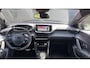 Peugeot 208 GT | Elektrische parkeerrem | Extra getinte achterste zijruiten en achterruit | Extra getinte achterste zijruiten en achterruit