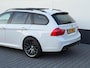 BMW 3-Serie Touring 335i 306pk xDrive M-Sport | Leder | Panoramadak | Origineel NL | Trekhaak